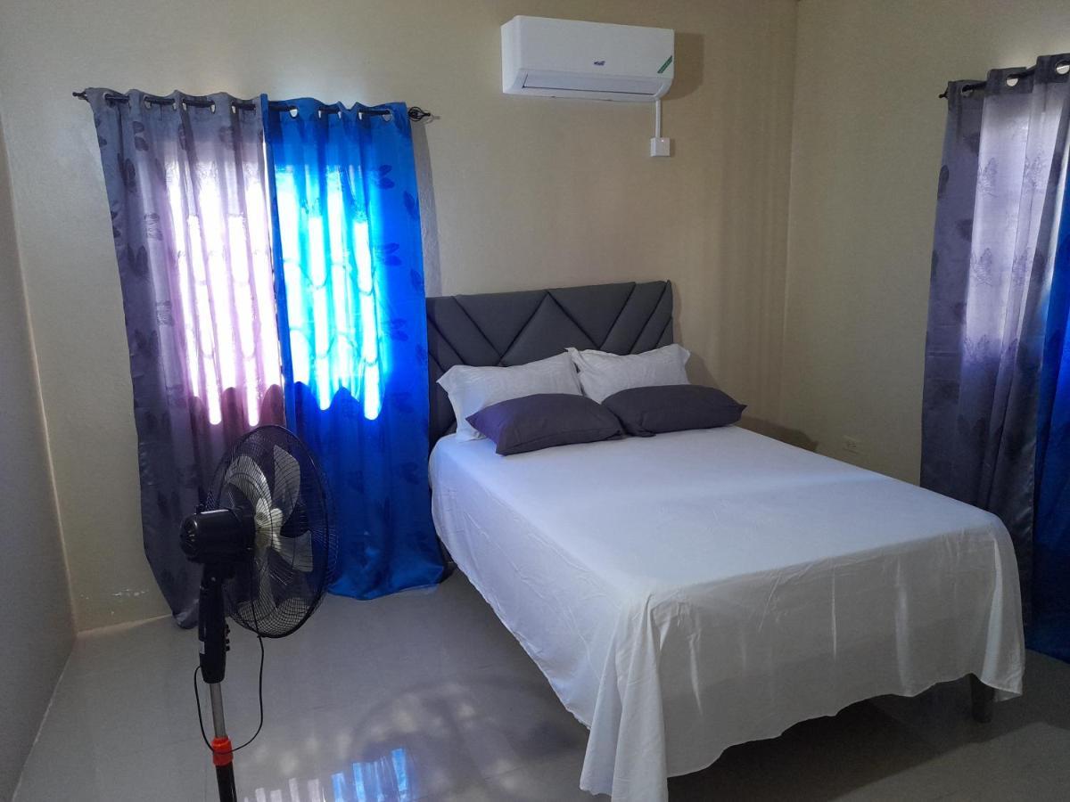 Loodik Vacation Home Brompton Manor Black River Eksteriør bilde